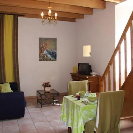 Holiday home Cladeou
