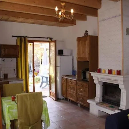 Holiday home Cladeou Joannas